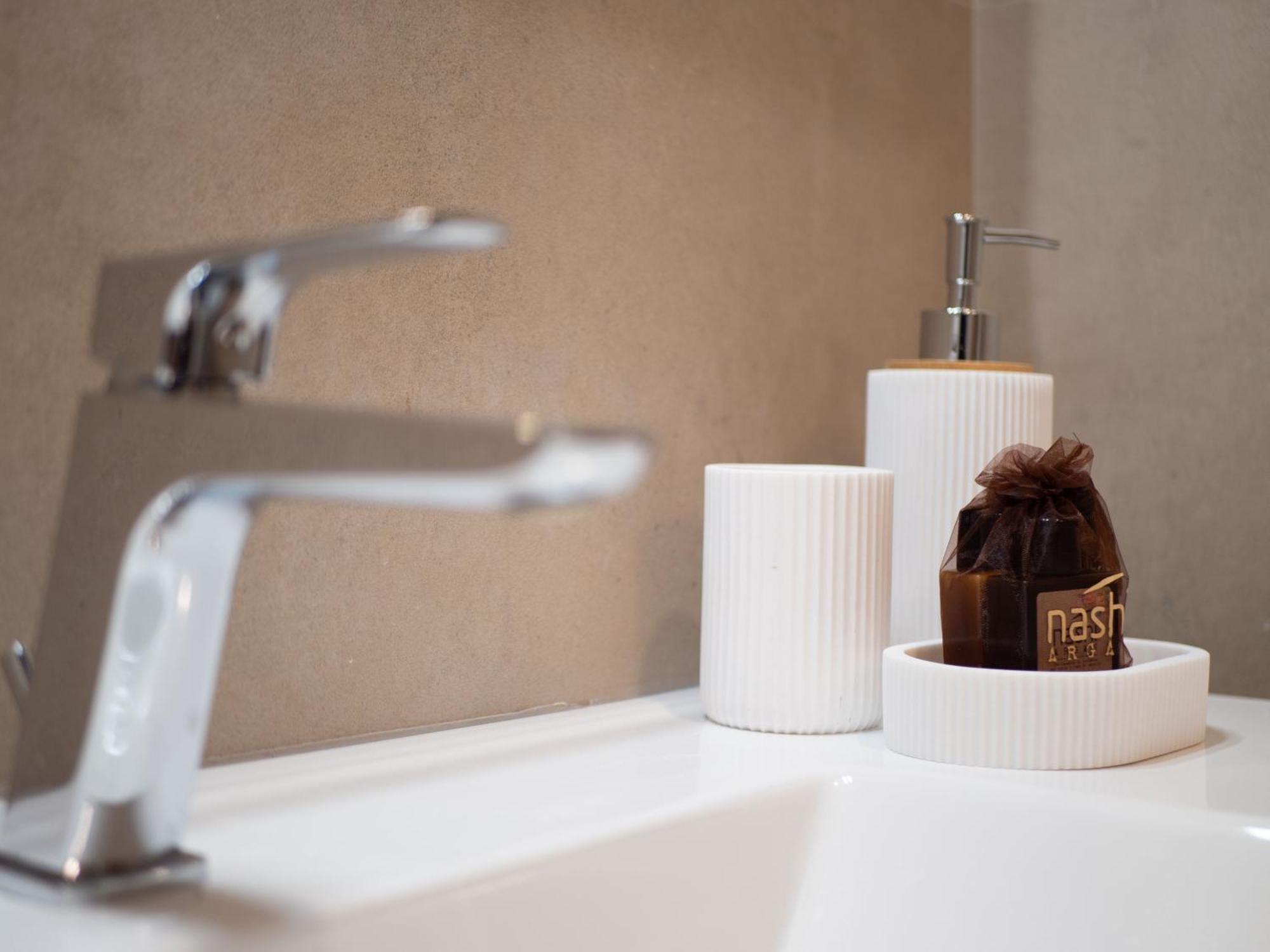 Appartement Design Su 2 Piani Via Della Spiga