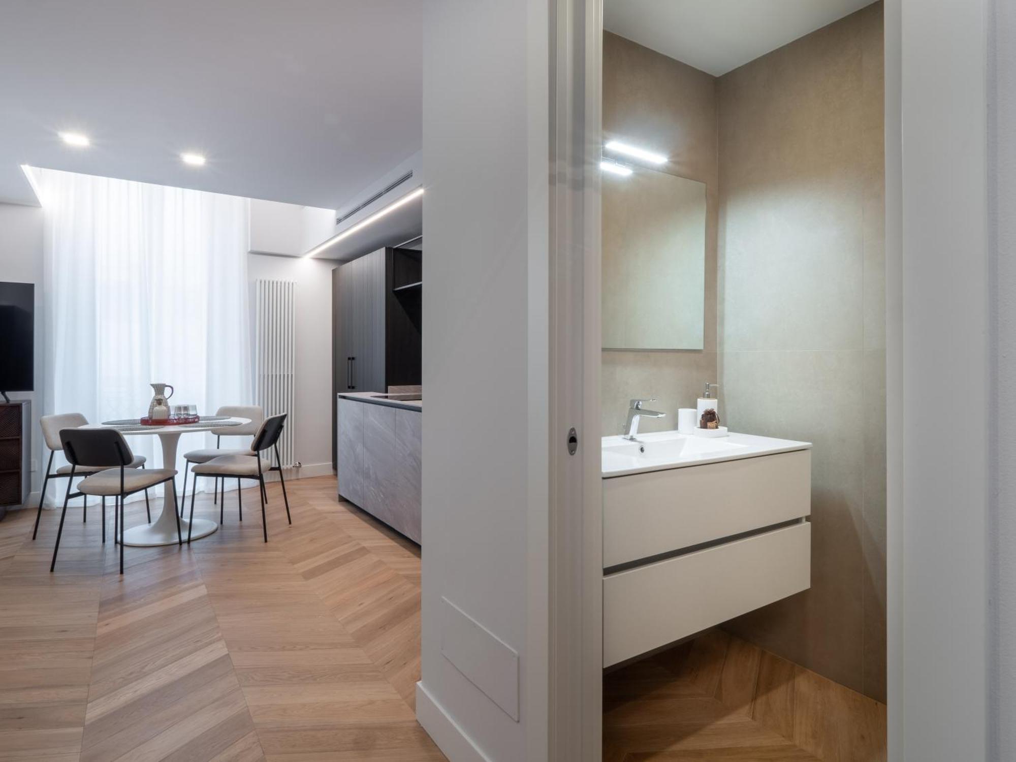 Design Su 2 Piani Via Della Spiga Appartement *